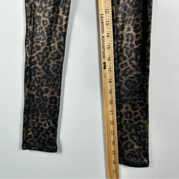 SPANX Leopard Print Shape-wear Leggings Size XSmall Petite - Picture 9 of 9